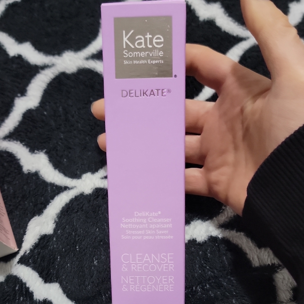 Brand New Kate Somerville Delikate Cleanser - Soft Pink
